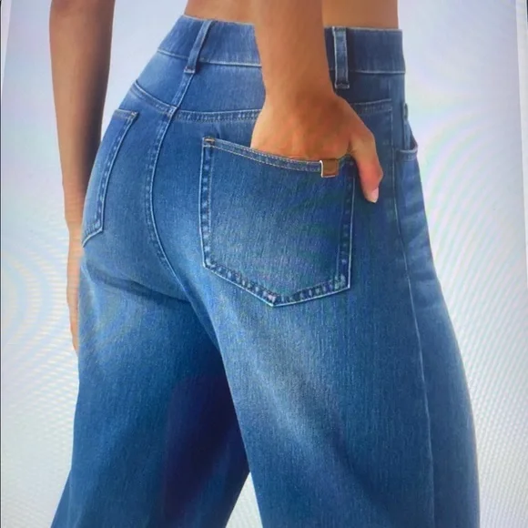 MEDIUM . HALARA FLEX STRETCHY MIDRISE STRAIGHT LEG DISTRESSED DENIUM KNIT JEANS - Picture 5 of 12